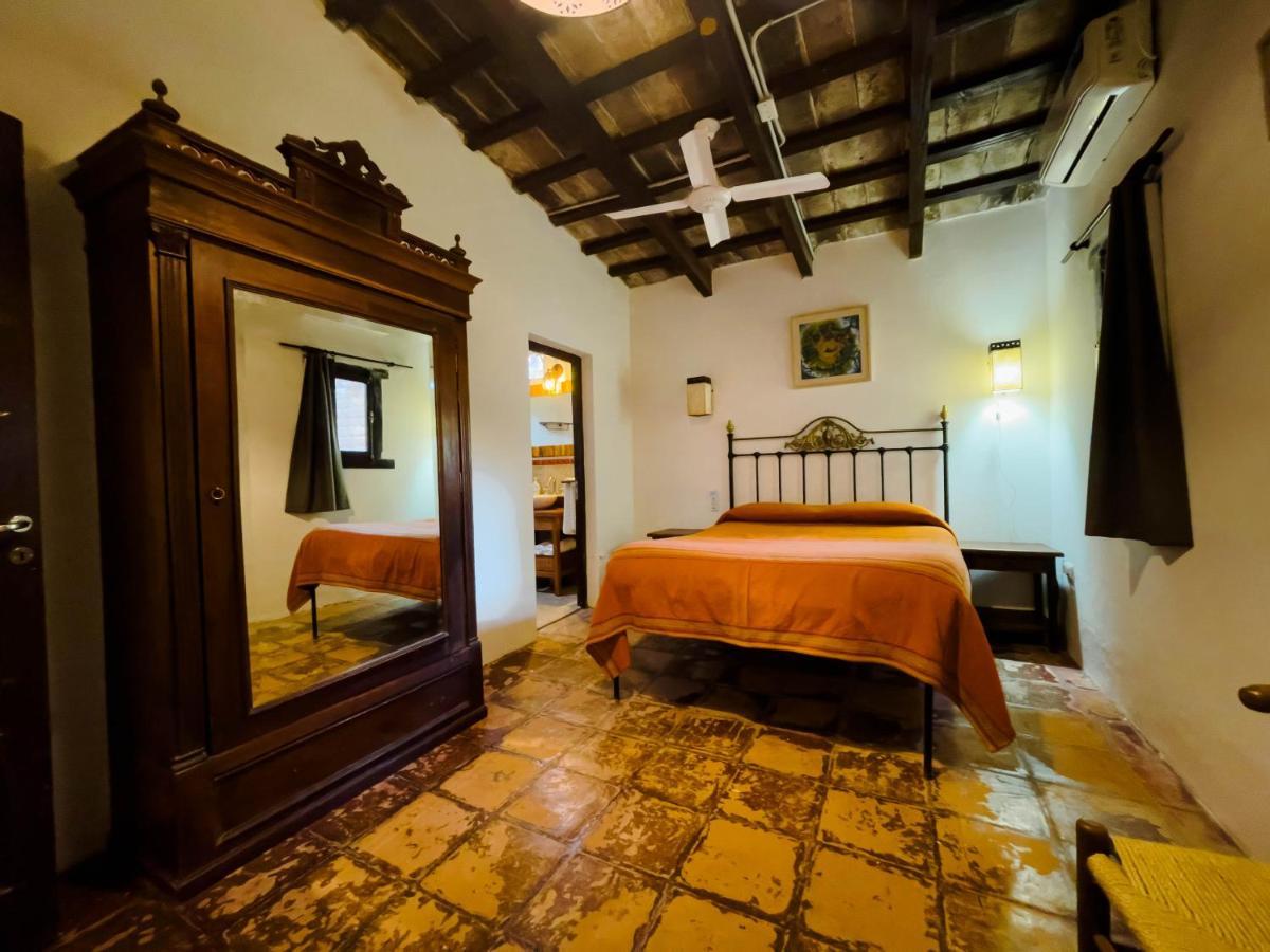 La Casona De Moldes Hotel Coronel Moldes Exterior foto